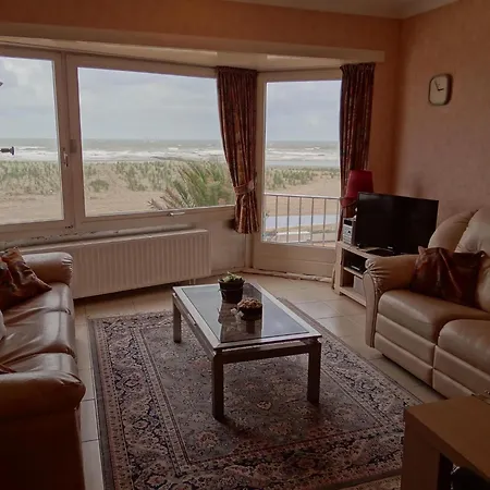 Horizon 0501 Located On The Sea Apartment
